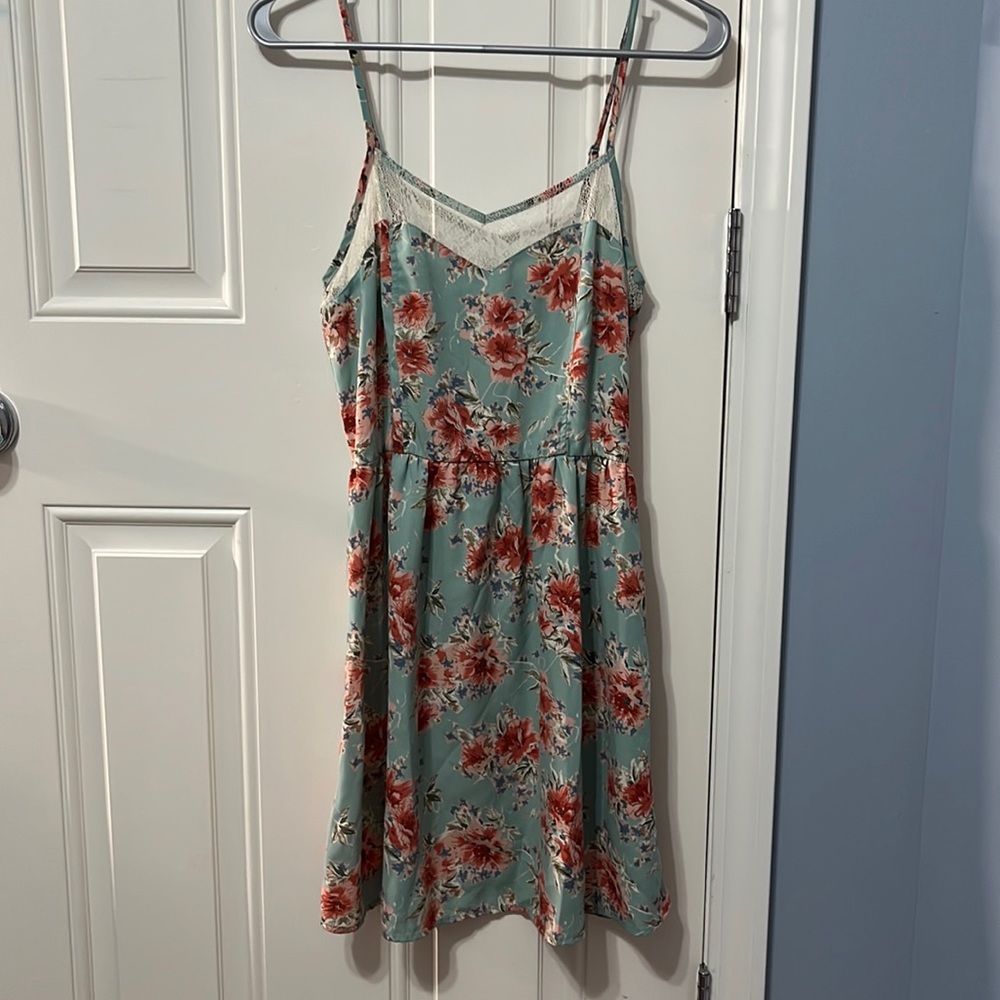 FOREVER XXI MINI SUN DRESS - BRAND NEW